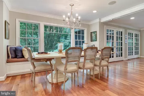 8618 Brook Rd, Mclean, VA 22102 photo 19