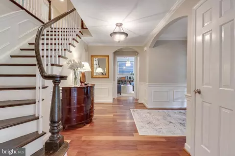 8618 Brook Rd, Mclean, VA 22102 photo 6