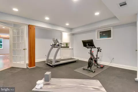 8618 Brook Rd, Mclean, VA 22102 photo 65
