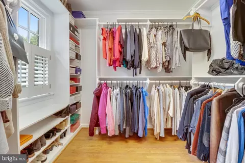 8618 Brook Rd, Mclean, VA 22102 photo 35