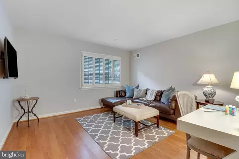 8618 Brook Rd, Mclean, VA 22102 photo 43