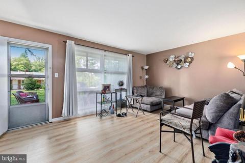 7319 Hogarth St, Springfield, VA 22151 photo 9