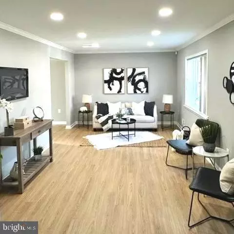 7207 Belinger Ct, Springfield, VA 22150 photo 3