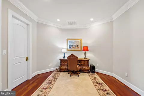 8925 Brook Rd, Mclean, VA 22102 photo 61