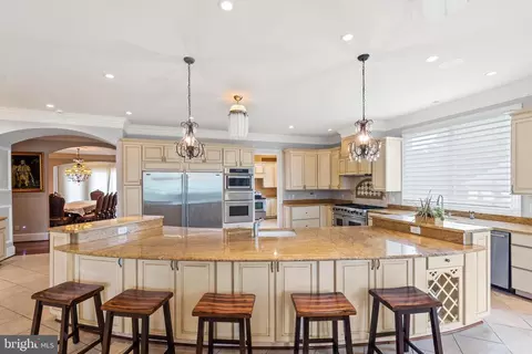 8925 Brook Rd, Mclean, VA 22102 photo 18