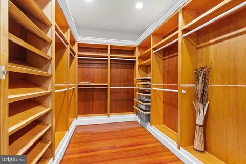 8925 Brook Rd, Mclean, VA 22102 photo 57