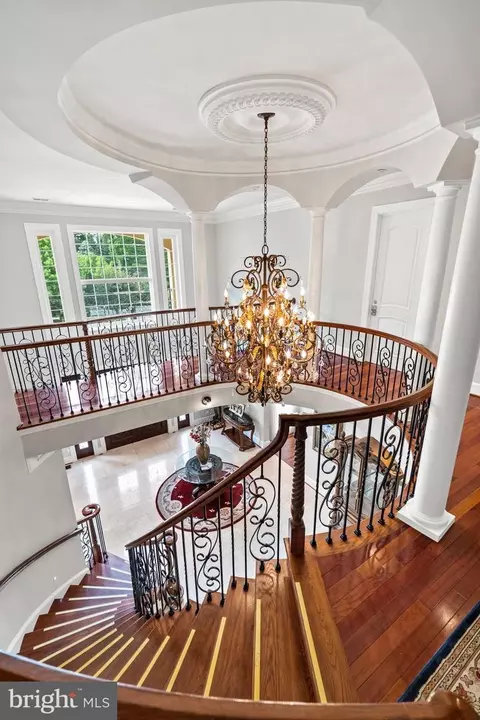 8925 Brook Rd, Mclean, VA 22102 photo 41