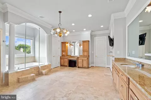 8925 Brook Rd, Mclean, VA 22102 photo 55