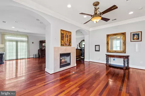 8925 Brook Rd, Mclean, VA 22102 photo 44