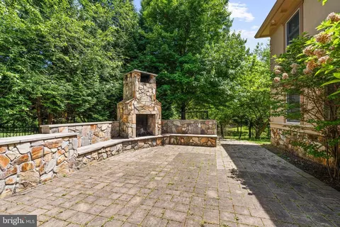 8925 Brook Rd, Mclean, VA 22102 photo 119