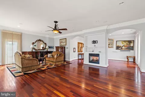 8925 Brook Rd, Mclean, VA 22102 photo 46