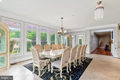 8925 Brook Rd, Mclean, VA 22102 photo 22