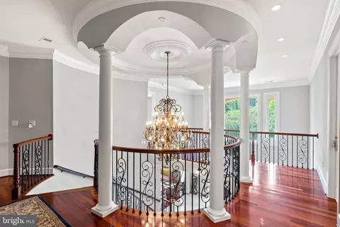 8925 Brook Rd, Mclean, VA 22102 photo 65