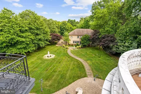 8925 Brook Rd, Mclean, VA 22102 photo 49