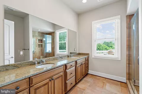 8925 Brook Rd, Mclean, VA 22102 photo 64