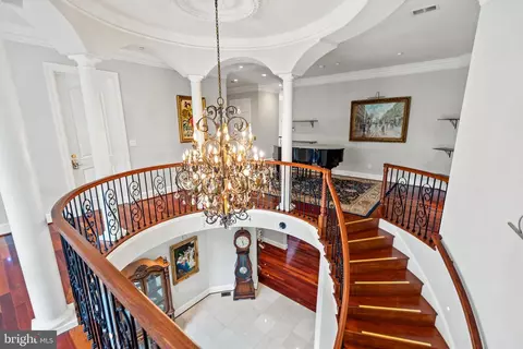 8925 Brook Rd, Mclean, VA 22102 photo 66