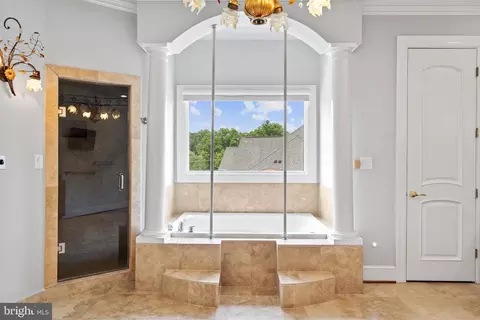 8925 Brook Rd, Mclean, VA 22102 photo 54