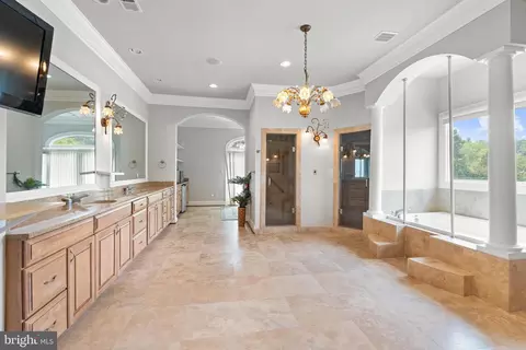 8925 Brook Rd, Mclean, VA 22102 photo 53