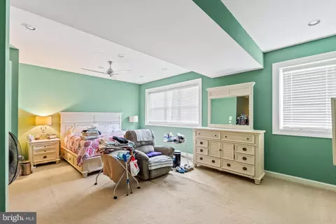 8925 Brook Rd, Mclean, VA 22102 photo 89