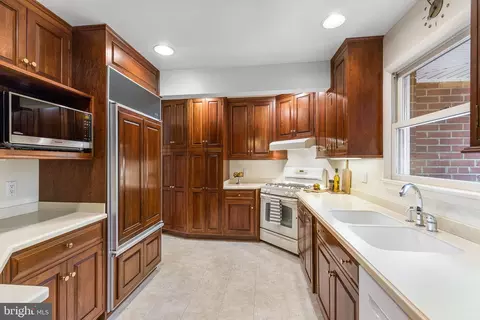 7809 Greeley Blvd, Springfield, VA 22152 photo 17