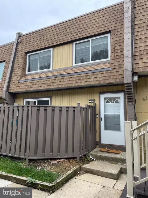 3913 Sonora Pl #82D, Alexandria, VA 22309