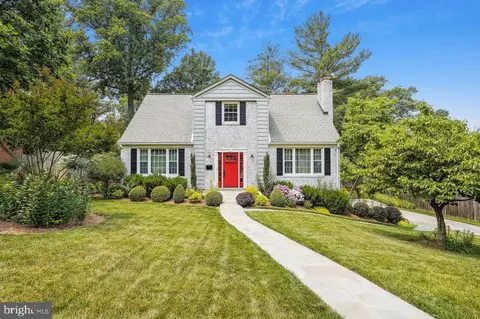 5702 Tremont Dr, Alexandria, VA 22303