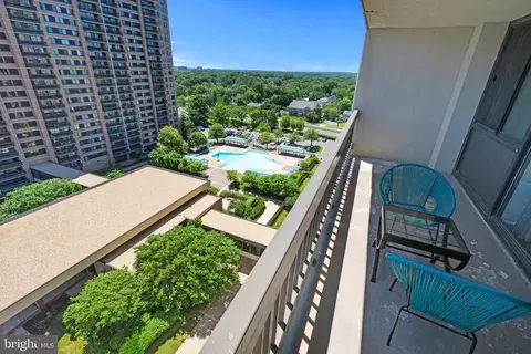 5505 Seminary Rd #1203N, Falls Church, VA 22041