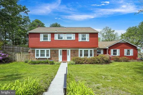 4500 Middle Ridge Dr, Fairfax, VA 22033