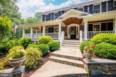 1009 Galium Ct, Mclean, VA 22102
