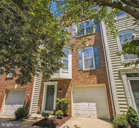 5453 Summer Leaf Ln, Alexandria, VA 22312