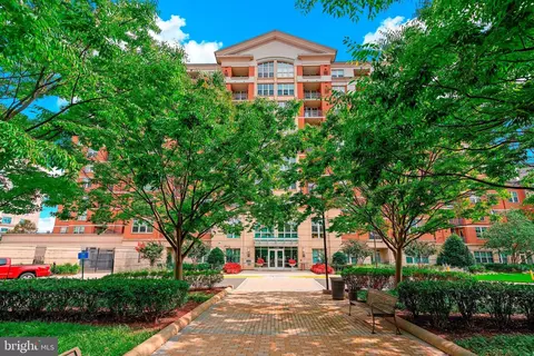 11760 Sunrise Valley Dr #815, Reston, VA 20191