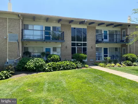 4901 Americana Dr #103, Annandale, VA 22003