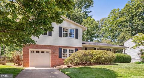 5210 Mornington Ct, Fairfax, VA 22032