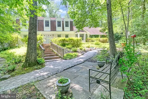 2324 Staley Rd, Reston, VA 20191 photo 9