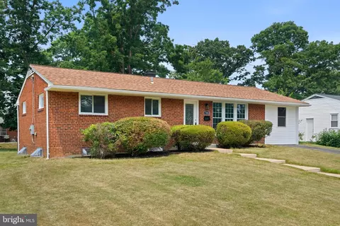 7304 Layton Dr, Springfield, VA 22150