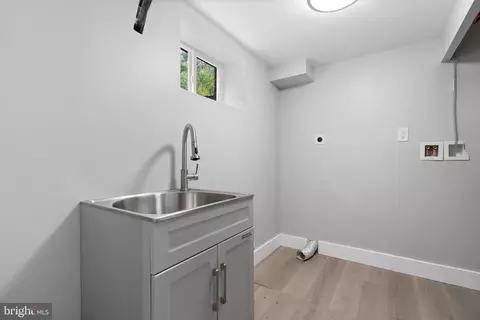 7304 Layton Dr, Springfield, VA 22150 photo 31