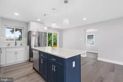 7304 Layton Dr, Springfield, VA 22150 photo 9