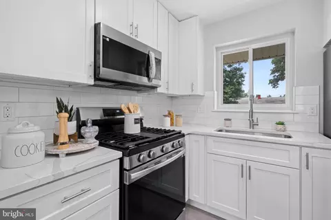 7304 Layton Dr, Springfield, VA 22150 photo 10
