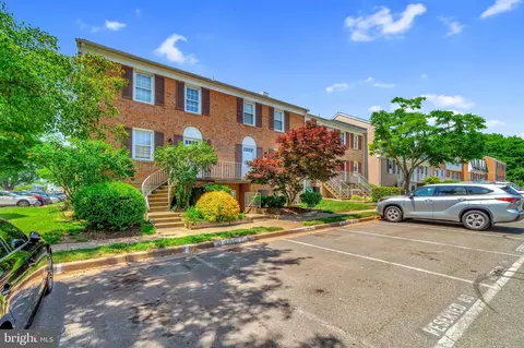 6178 Strasburg Dr #59A, Centreville, VA 20121
