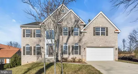3352 Annandale Rd, Falls Church, VA 22042
