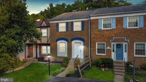 14825 Hatfield Sq, Centreville, VA 20120