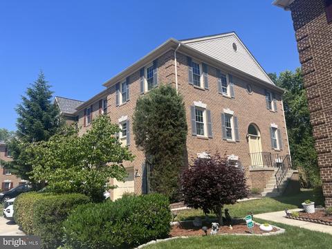 5952 Norham Dr, Alexandria, VA 22315