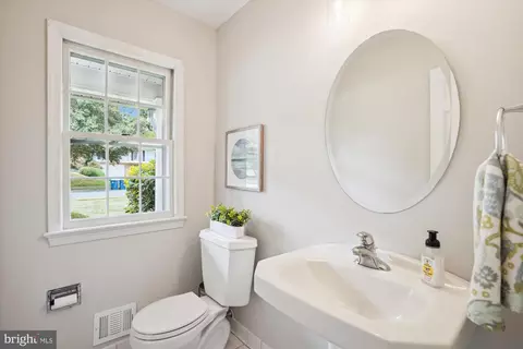 7921 Falstaff Rd, Mclean, VA 22102 photo 15