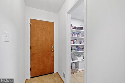 2075 Amberjack Ct, Reston, VA 20191 photo 15