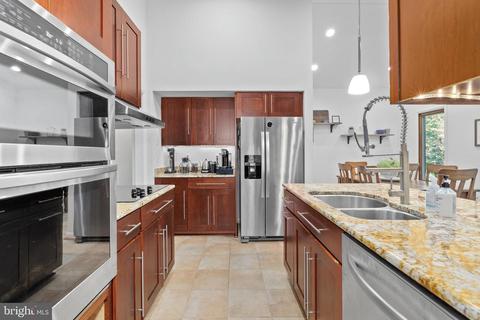 2075 Amberjack Ct, Reston, VA 20191 photo 10