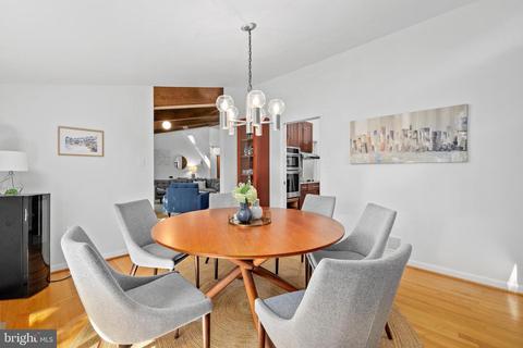 2075 Amberjack Ct, Reston, VA 20191 photo 9