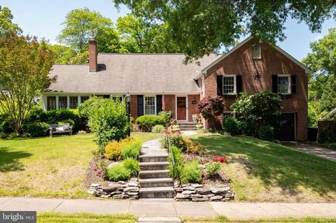 6914 Baylor Dr, Alexandria, VA 22307