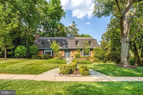 1900 Windmill Ln, Alexandria, VA 22307
