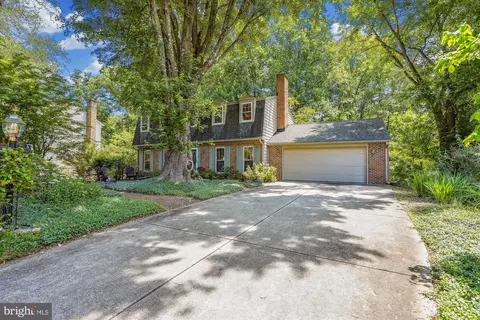 9311 Sibelius Dr, Vienna, VA 22182
