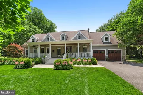 1682 Beulah Rd, Vienna, VA 22182